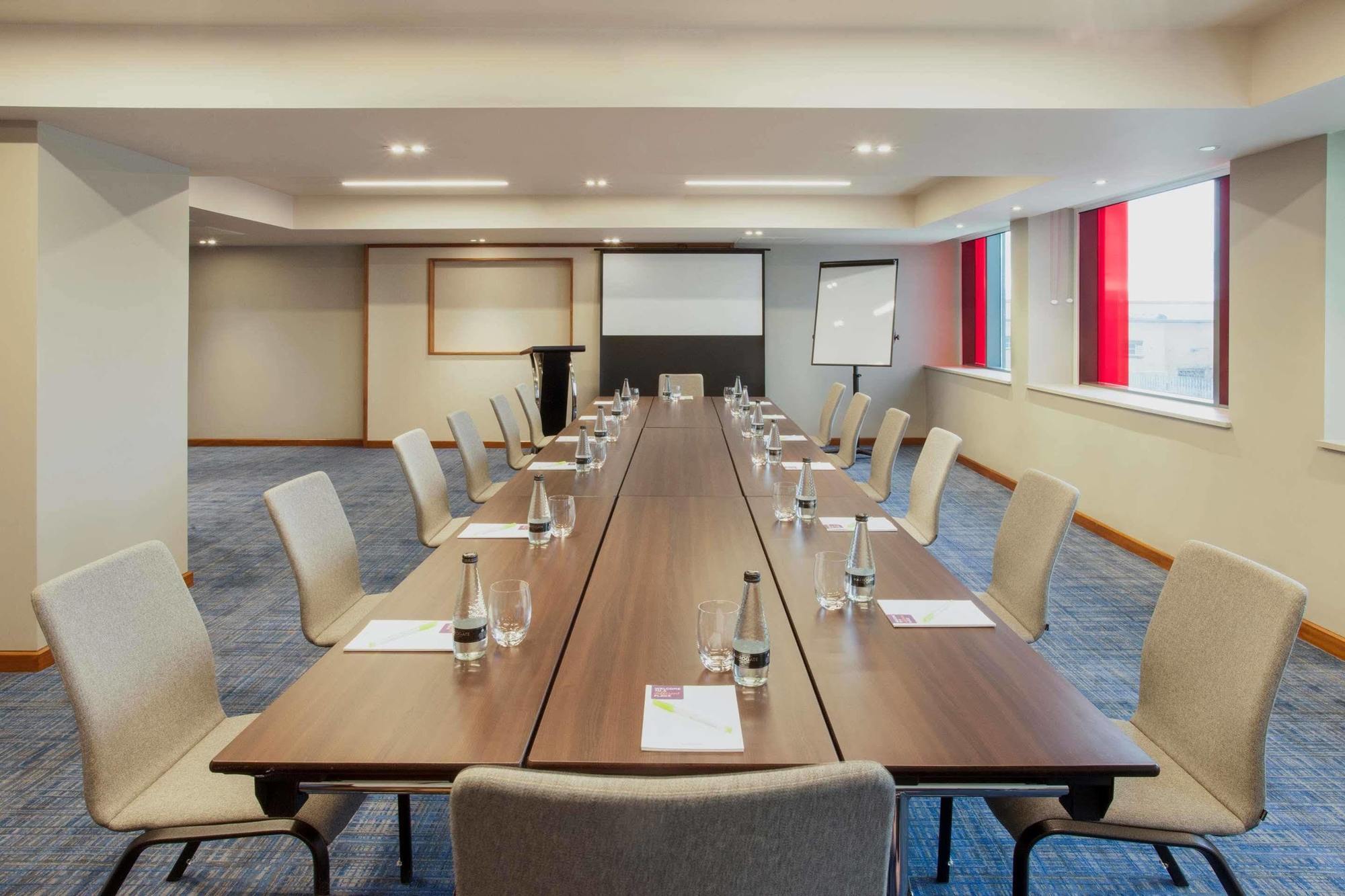 Hyatt Place West London Hayes Kültér fotó